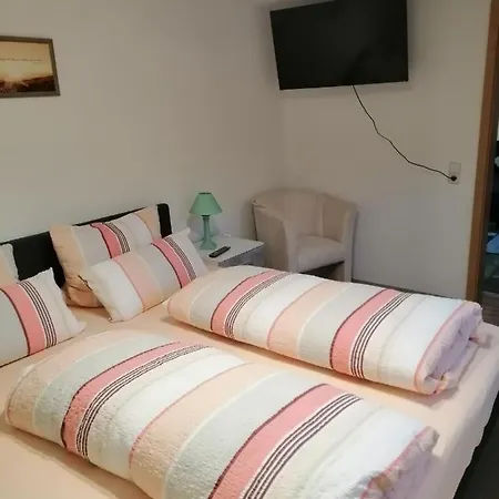 Palm Apartment *